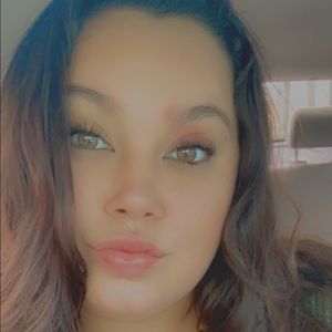 Meet your Posher, Kaitlyn